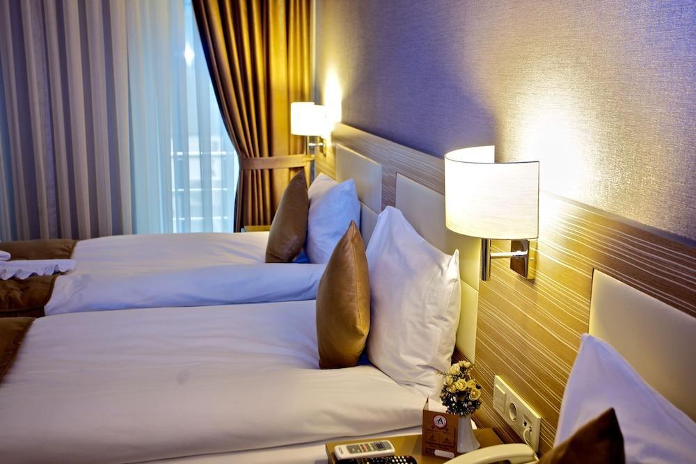 Laleli Emin Hotel Istanboel Buitenkant foto